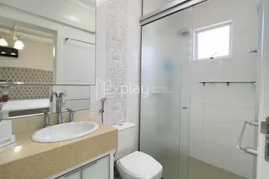 Apartamento &agrave; venda - 181m&sup2; - Meia Praia