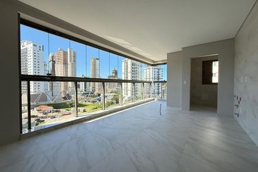 Apartamento &agrave; venda - 105m&sup2; - Centro