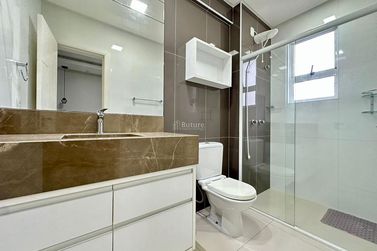 Apartamento &agrave; venda - 300m&sup2; - Meia Praia