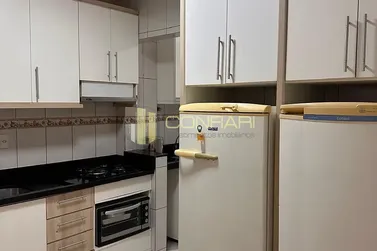 Apartamento para alugar - 98m&sup2; - meia praia