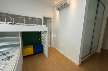 Apartamento &agrave; venda - 134m&sup2; - Meia Praia