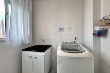 Apartamento &agrave; venda - 86m&sup2; - Meia Praia