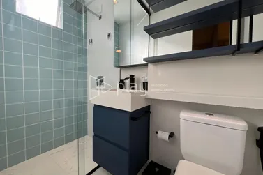 Apartamento &agrave; venda - 260m&sup2; - Meia Praia
