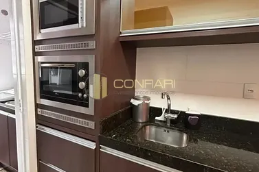 Apartamento &agrave; venda - 130m&sup2; - Meia Praia