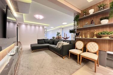 Apartamento &agrave; venda - 320m&sup2; - Meia Praia