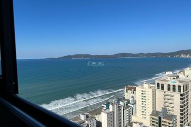 Apartamento &agrave; venda - 200m&sup2; - Meia Praia