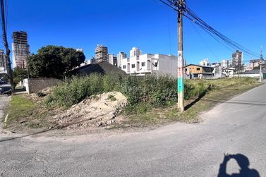 Terreno &agrave; venda - 504m&sup2; - Morretes