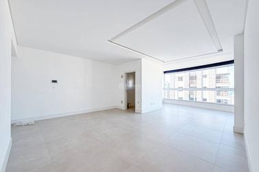 Apartamento &agrave; venda - Meia Praia