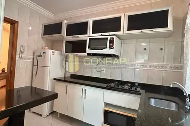Apartamento para alugar - 87m&sup2; - meia praia
