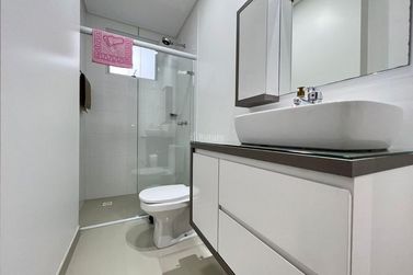 Apartamento &agrave; venda - 150m&sup2; - Meia Praia