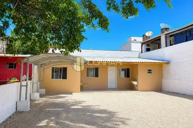 Casa &agrave; venda - 67m&sup2; - centro