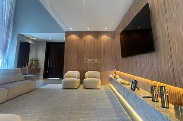 Casa &agrave; venda - 360m&sup2; - Centro