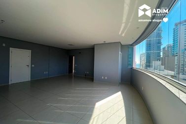 Apartamento para alugar - 153m&sup2; - Centro