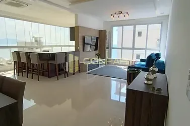 Apartamento para alugar - 180m&sup2; - Meia Praia
