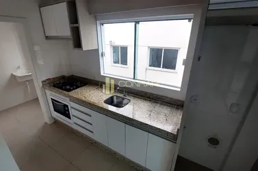Apartamento para alugar - 70m&sup2; - meia praia