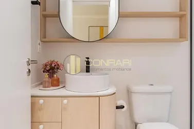 Apartamento &agrave; venda - 135m&sup2; - Meia Praia