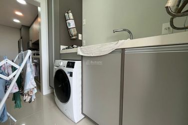 Apartamento &agrave; venda - 85m&sup2; - Meia Praia