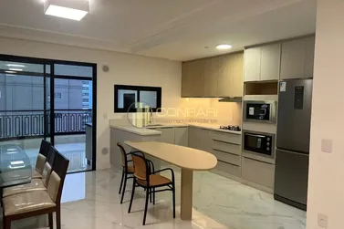 Apartamento para alugar - 187m&sup2; - meia praia