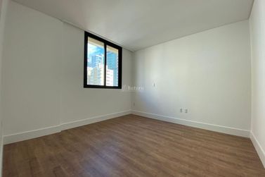 Apartamento &agrave; venda - 131m&sup2; - Andorinha