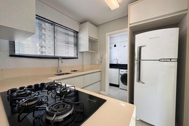 Apartamento &agrave; venda - 100m&sup2; - Meia Praia