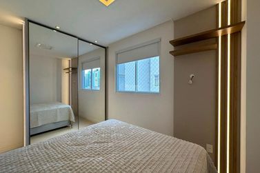 Apartamento &agrave; venda - 167m&sup2; - Meia Praia