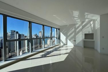 Apartamento &agrave; venda - 171m&sup2; - Centro