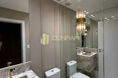 Apartamento &agrave; venda - 180m&sup2; - Meia Praia
