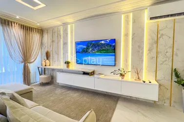 Apartamento &agrave; venda - 180m&sup2; - Meia Praia