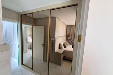 Apartamento &agrave; venda - Meia Praia