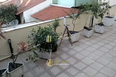 Apartamento &agrave; venda - 130m&sup2; - Meia Praia