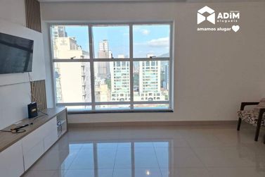 Apartamento para alugar - 135m&sup2; - Meia Praia