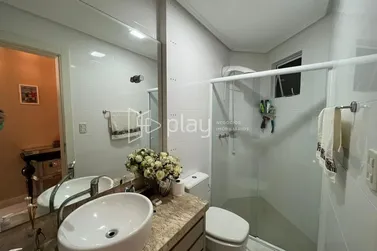 Apartamento &agrave; venda - 115m&sup2; - Meia Praia