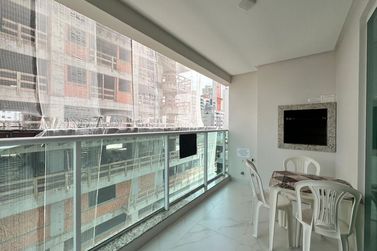 Apartamento &agrave; venda - 86m&sup2; - Meia Praia