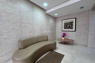 Apartamento &agrave; venda - 80m&sup2; - Centro