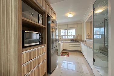 Apartamento &agrave; venda - 120m&sup2; - Centro
