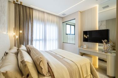 Apartamento &agrave; venda - 168m&sup2; - Meia Praia