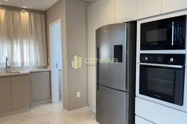 Apartamento &agrave; venda - 110m&sup2; - Meia Praia