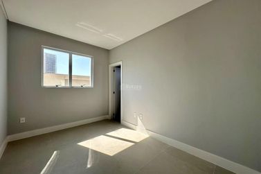 Apartamento &agrave; venda - 160m&sup2; - Andorinha