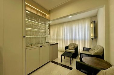 Apartamento &agrave; venda - 119m&sup2; - Meia Praia