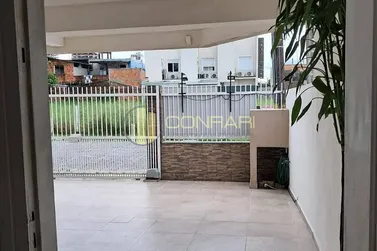 Sobrado para alugar - 134m&sup2; - Morretes