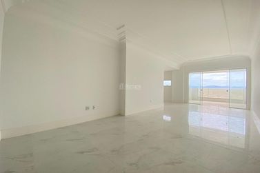 Apartamento &agrave; venda - 200m&sup2; - Centro