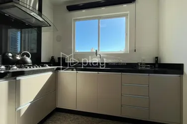 Apartamento &agrave; venda - 150m&sup2; - Meia Praia