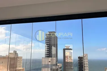 Apartamento &agrave; venda - 206m&sup2; - meia praia