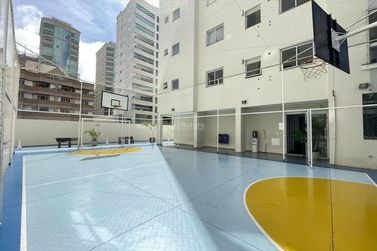 Apartamento &agrave; venda - 121m&sup2; - Meia Praia