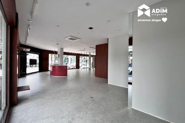 Sala Comercial para alugar - 258m&sup2; - Pioneiros
