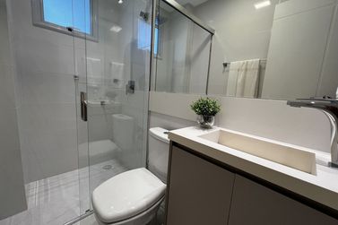 Apartamento &agrave; venda - 148m&sup2; - Meia Praia