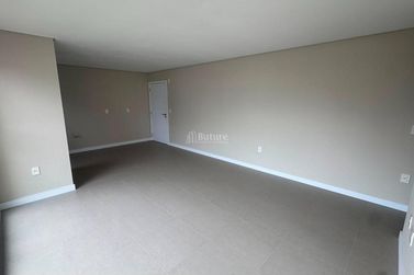 Apartamento &agrave; venda - 110m&sup2; - Meia Praia
