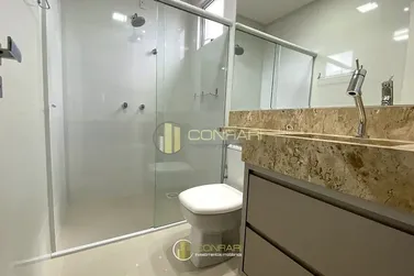 Apartamento &agrave; venda - 143m&sup2; - Meia Praia