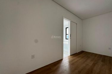 Apartamento &agrave; venda - 208m&sup2; - Centro