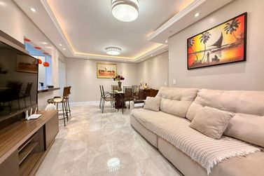 Apartamento &agrave; venda - 160m&sup2; - Meia Praia